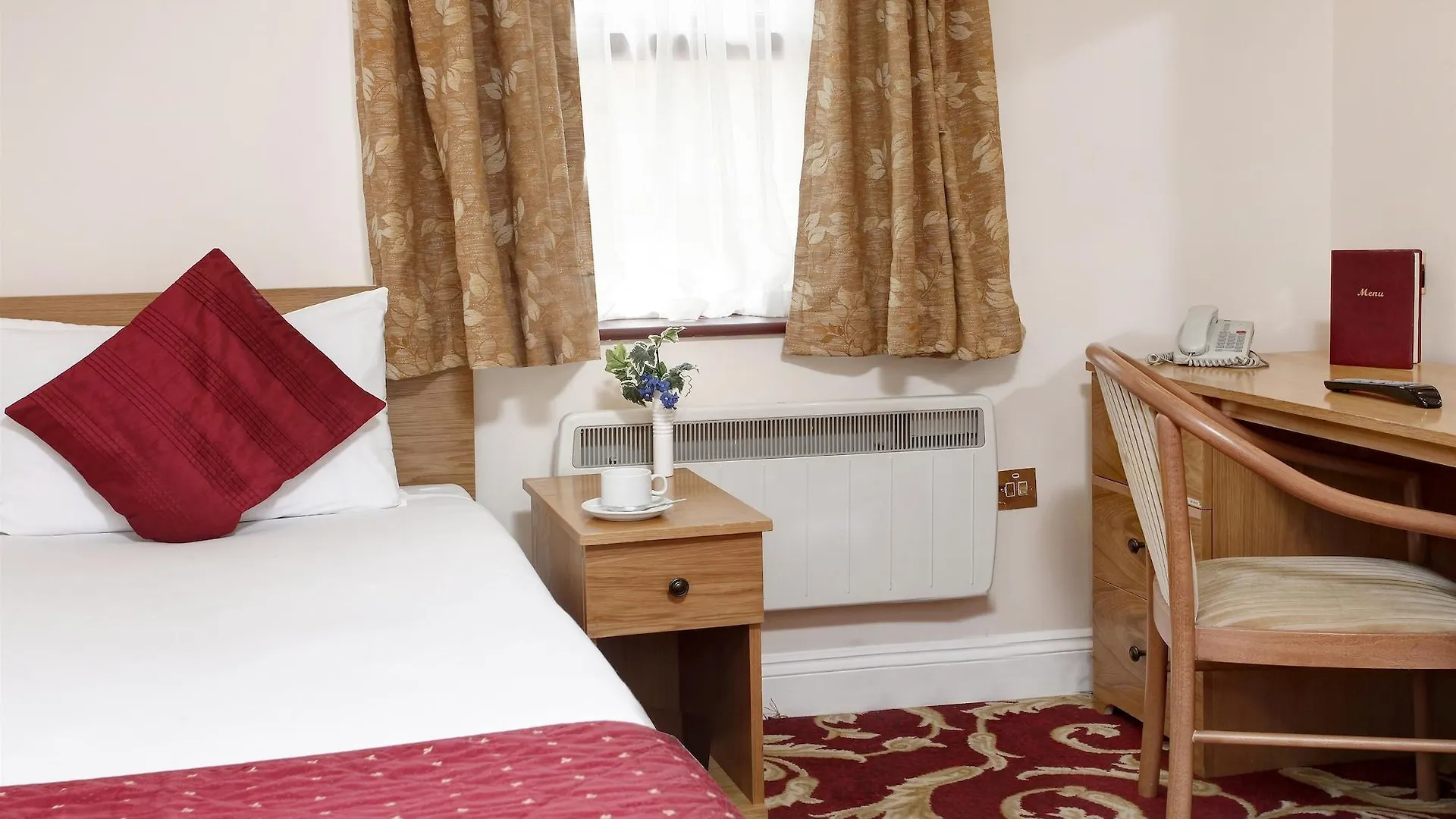 Best Western London Ilford Hotel 3*,